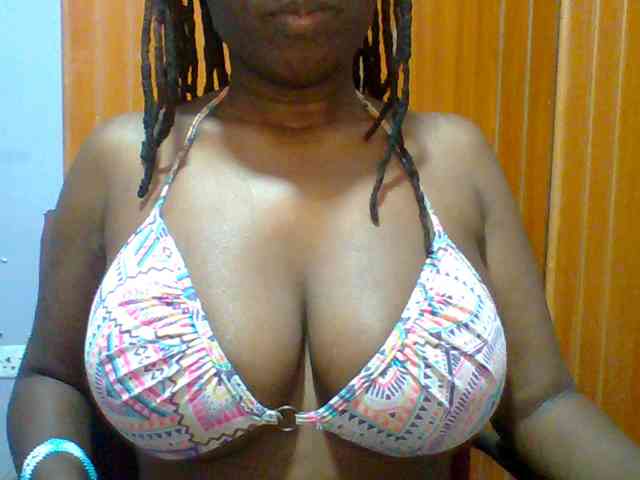 Sweet-petite webcam