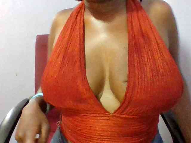 Sweet-petite Sweet-petite
