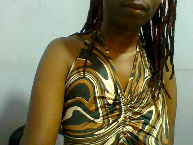Sweet-petite webcam
