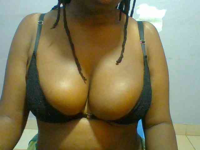 Sweet-petite webcam