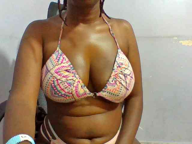 Sweet-petite webcam