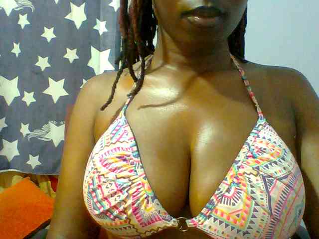 Sweet-petite webcam