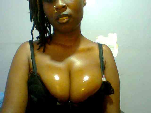Sweet-petite webcam