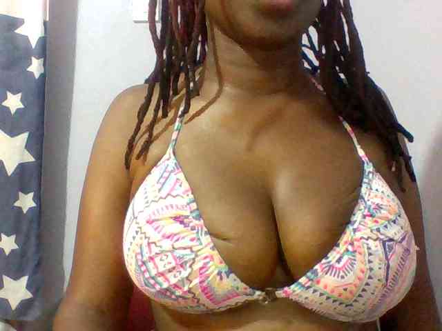 Sweet-petite Sweet-petite