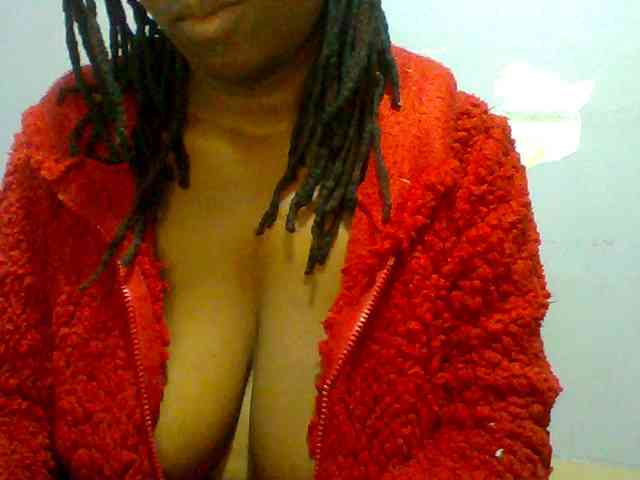 Sweet-petite webcam
