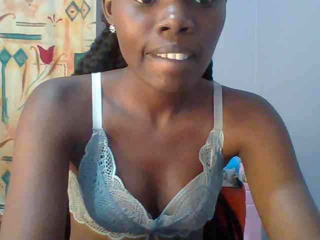 Sweet-petite webcam