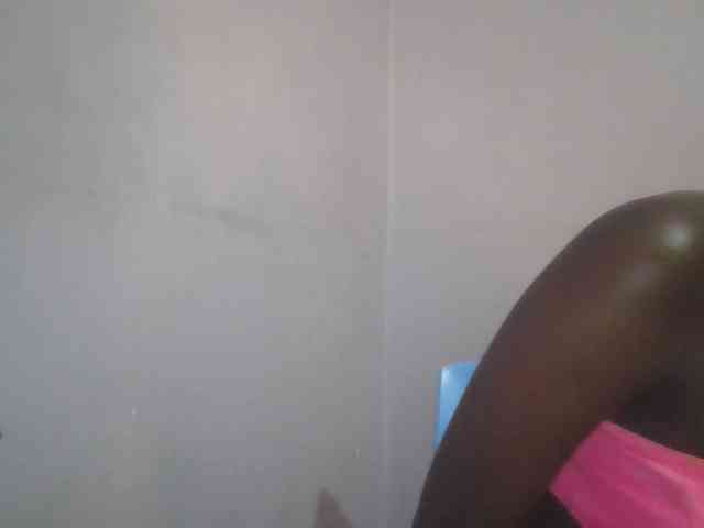 Sweet-petite webcam
