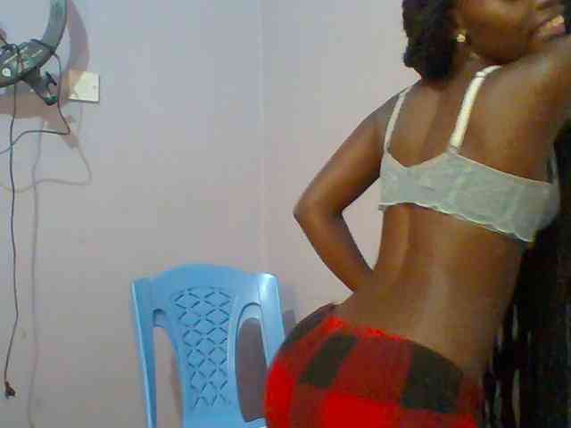 Sweet-petite webcam