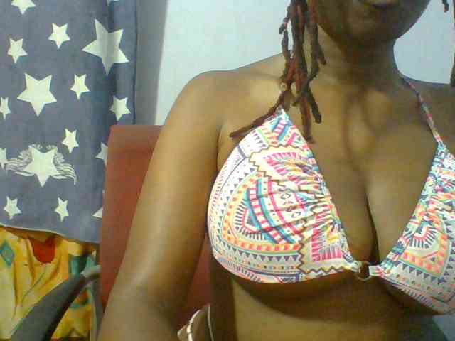 Sweet-petite webcam
