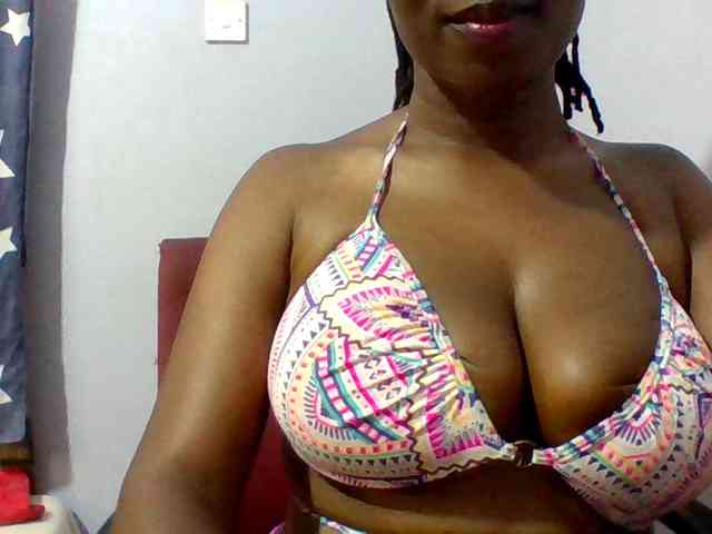 Sweet-petite webcam