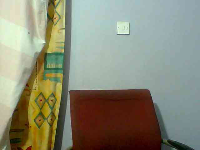 Sweet-petite webcam
