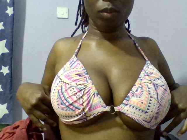 Sweet-petite webcam