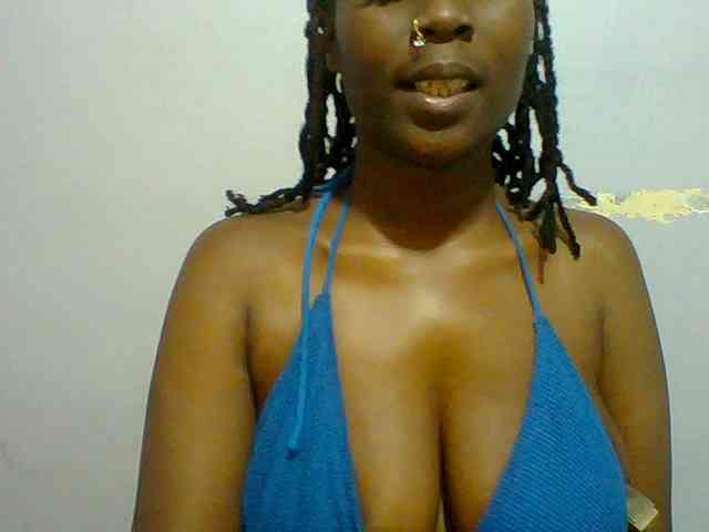 Sweet-petite webcam