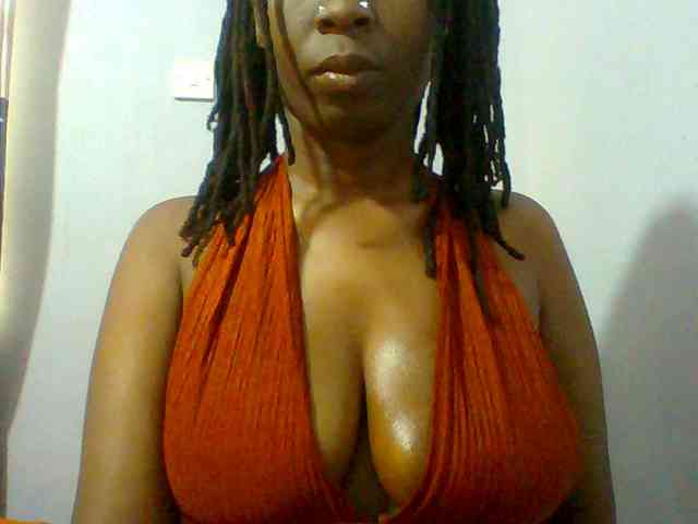 Sweet-petite webcam