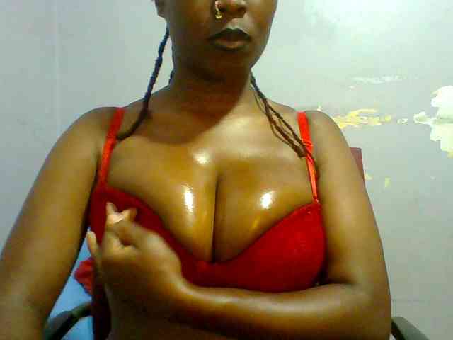 Sweet-petite webcam