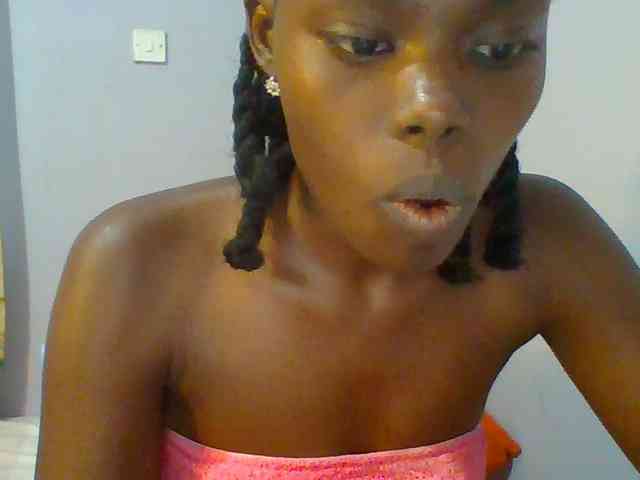Sweet-petite Sweet-petite