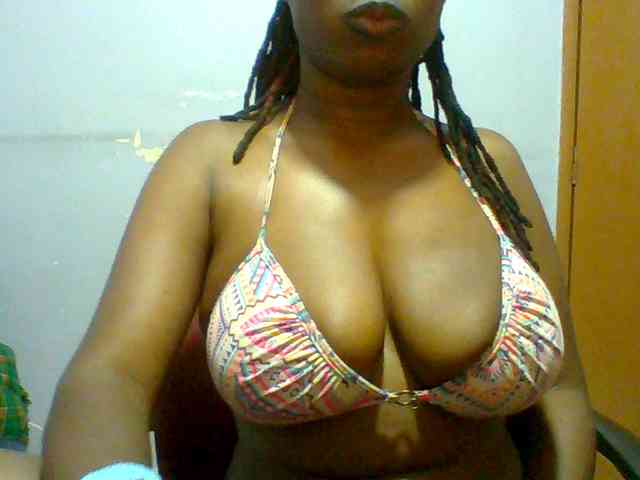 Sweet-petite webcam
