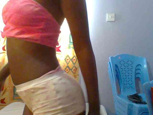 Sweet-petite webcam