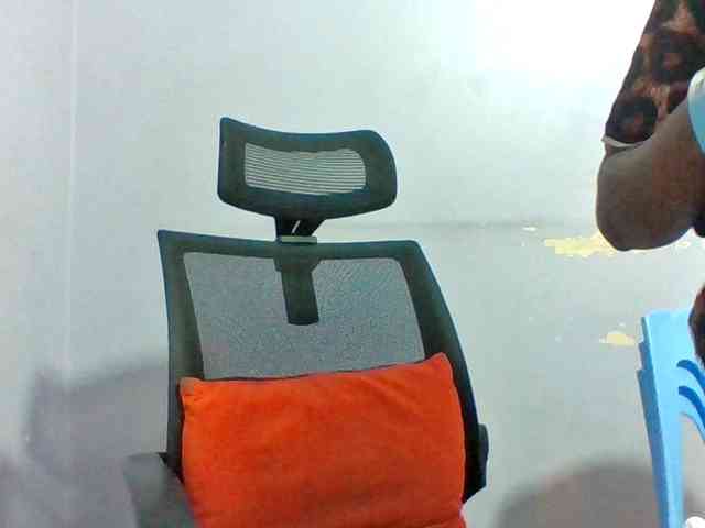 Sweet-petite webcam