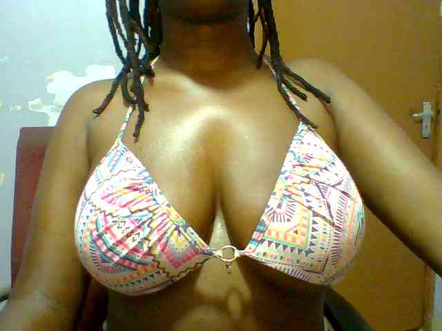 Sweet-petite webcam