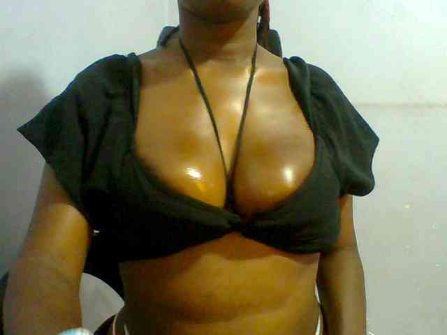 Model: sweet-petite