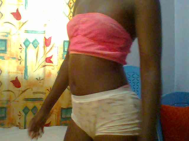 Sweet-petite webcam