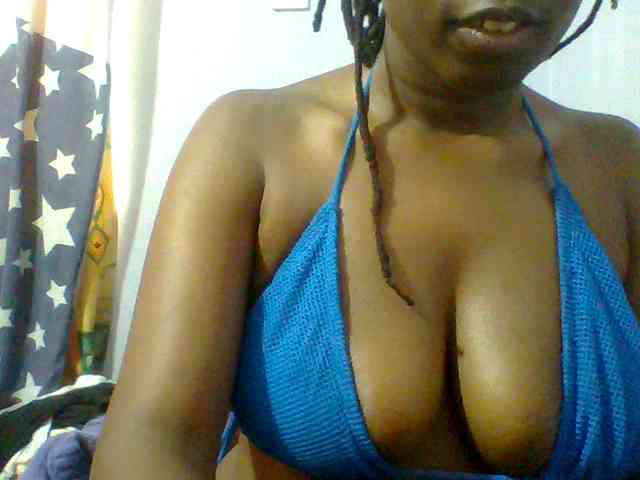 Sweet-petite Sweet-petite