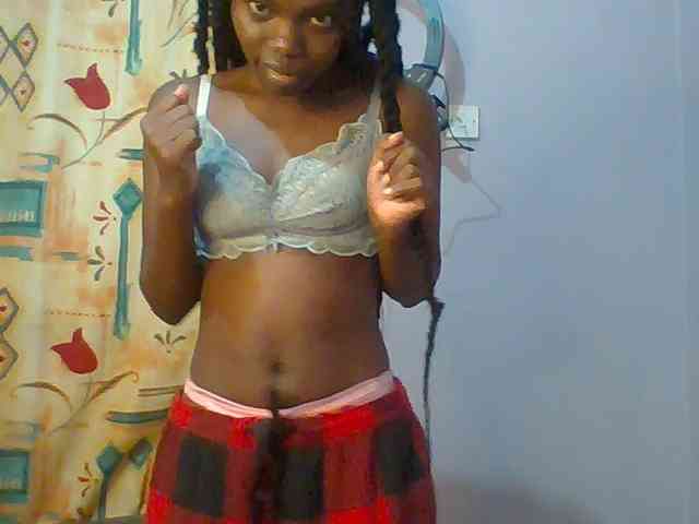 Sweet-petite webcam
