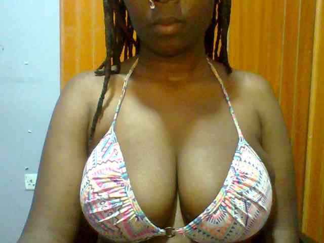 Sweet-petite webcam