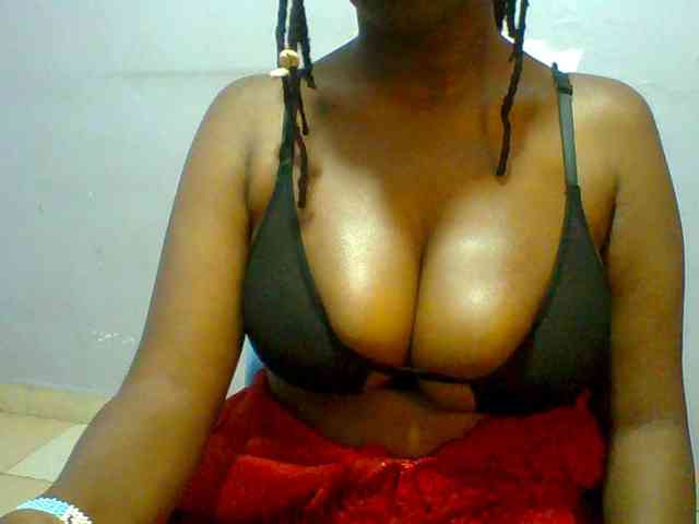 Sweet-petite Sweet-petite