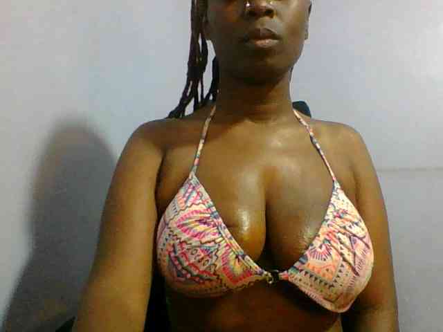 Sweet-petite webcam