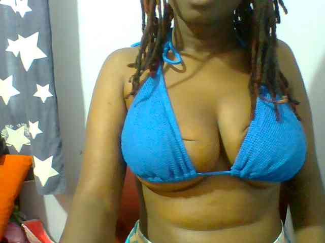 Sweet-petite webcam
