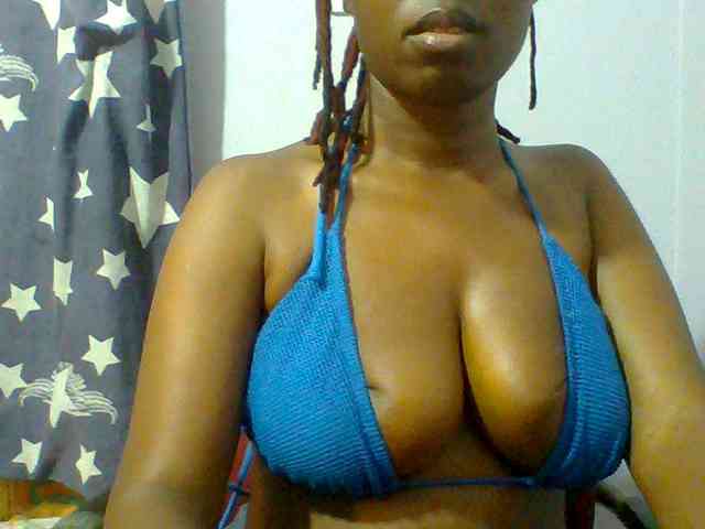 Sweet-petite webcam