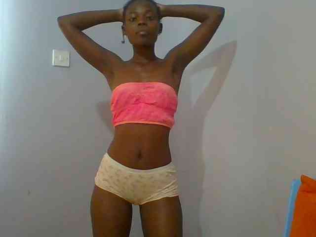 Sweet-petite Sweet-petite