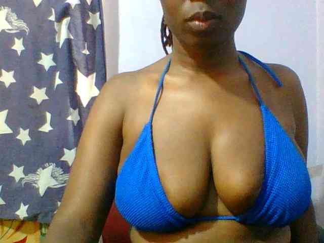 Sweet-petite webcam