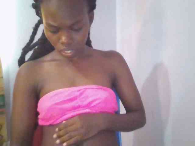 Sweet-petite webcam