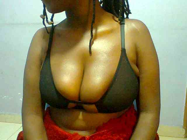 Sweet-petite webcam