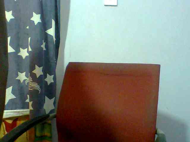 Sweet-petite webcam
