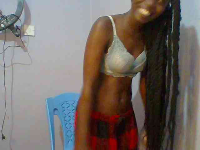 Sweet-petite webcam