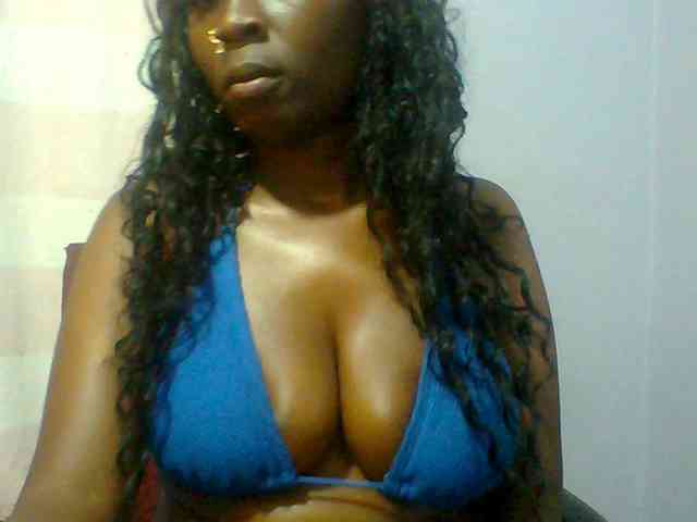 Sweet-petite webcam