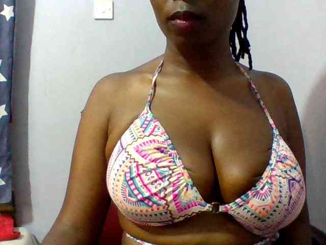 Sweet-petite webcam