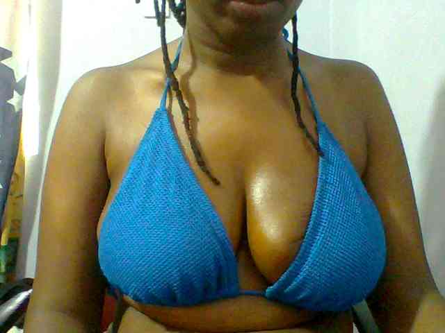 Sweet-petite Sweet-petite