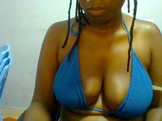 Sweet-petite webcam