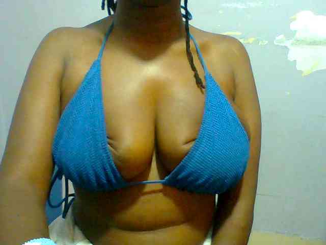 Sweet-petite webcam