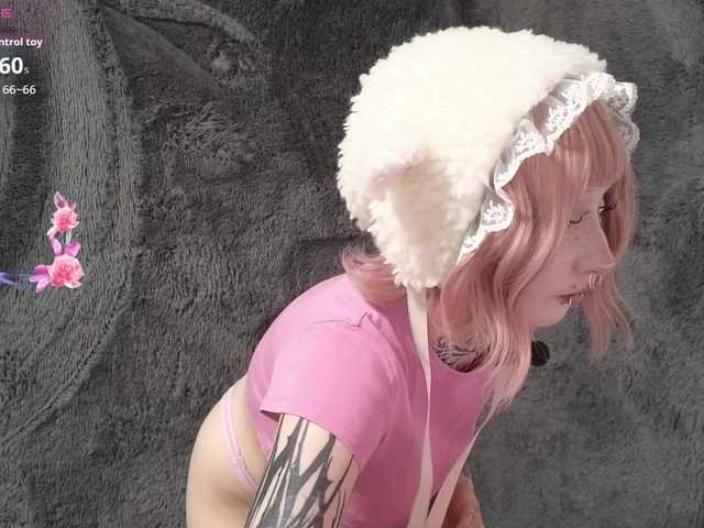 YoungAlice1 live cam on BongaCams