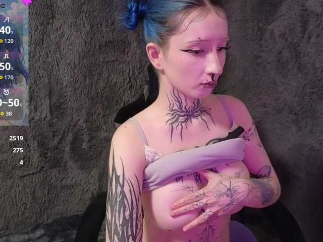 YoungAlice1 live cam on BongaCams
