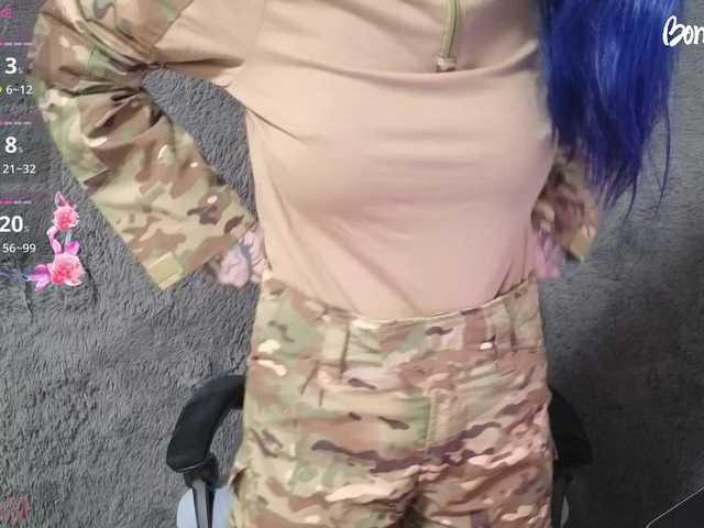 YoungAlice1 live cam on BongaCams