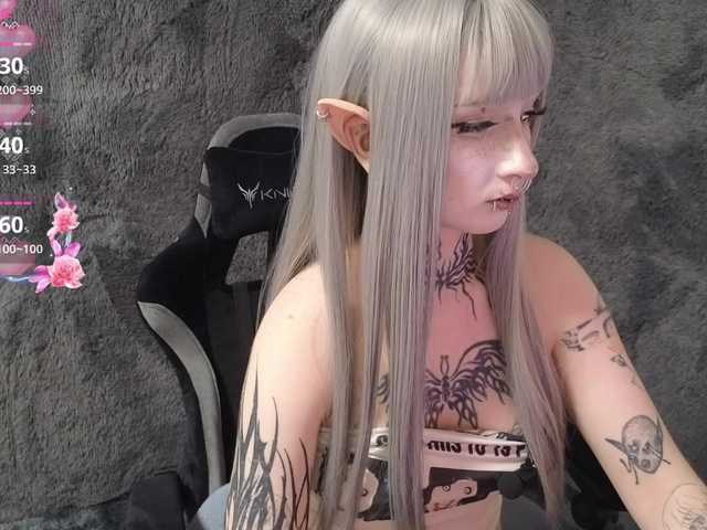 YoungAlice1 live cam on BongaCams