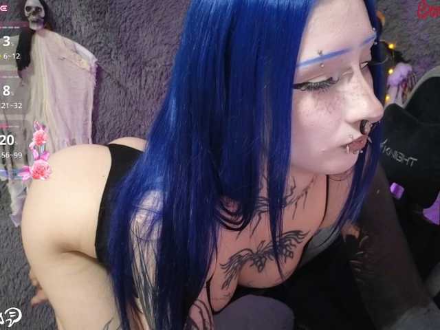 YoungAlice1 live cam on BongaCams