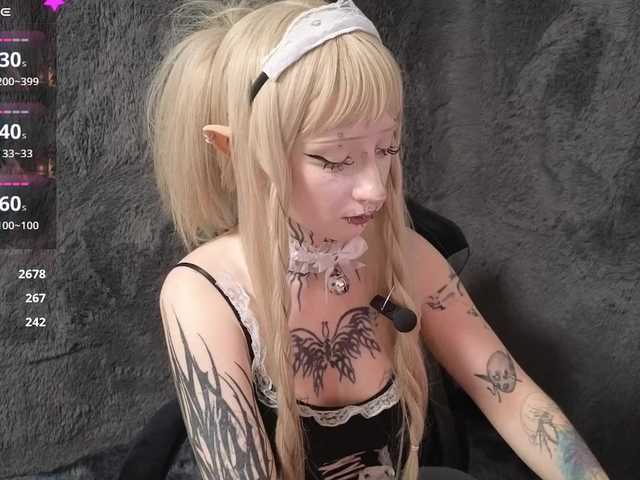YoungAlice1 live cam on BongaCams